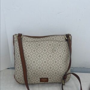 Fossil Sadie Crossbody Bag w/ Multiple Compartments in Bone White Coated Canvas